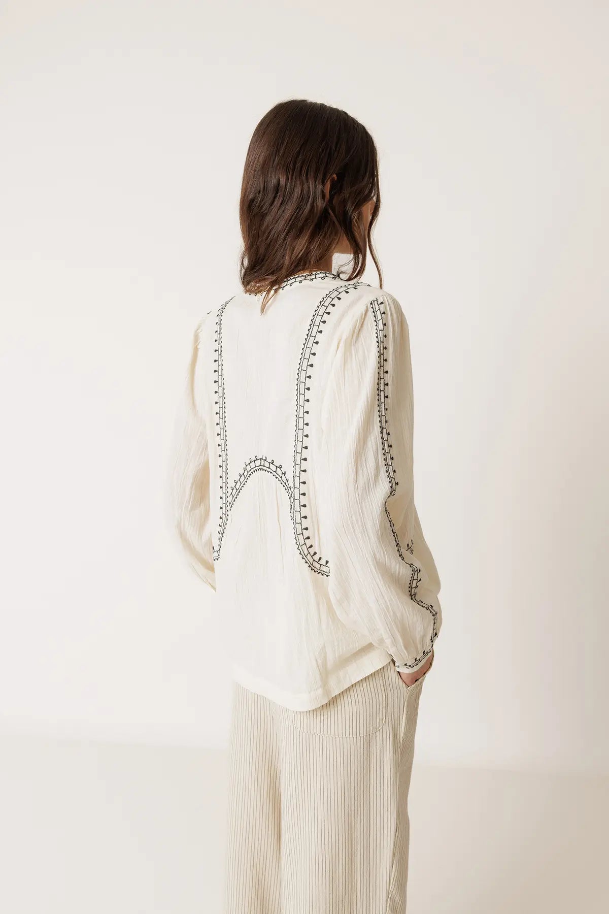 Ethnic-Embroidery Blouse